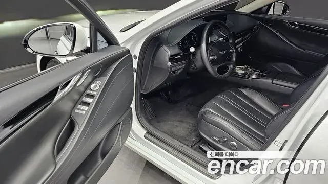 Genesis Electrified G80 2020 — Photo 9/20