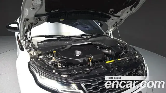 Land Rover Range Rover Evoque 2019 — Фото 6/20
