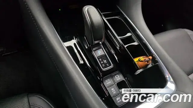Toyota Alphard 2025 — Фото 9/20