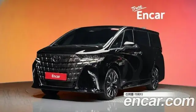 Toyota Alphard 2025 — Фото 1/20