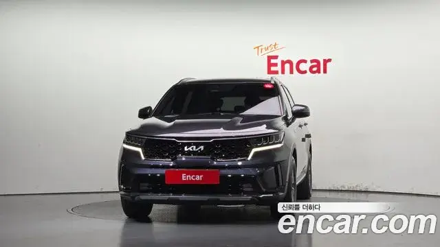 Kia Sorento 2023 — Фото 3/20