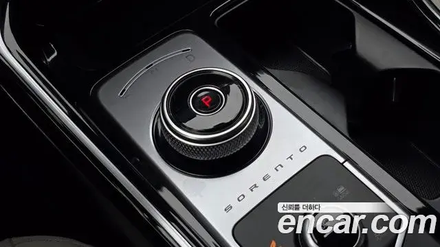 Kia Sorento 2023 — Фото 9/20
