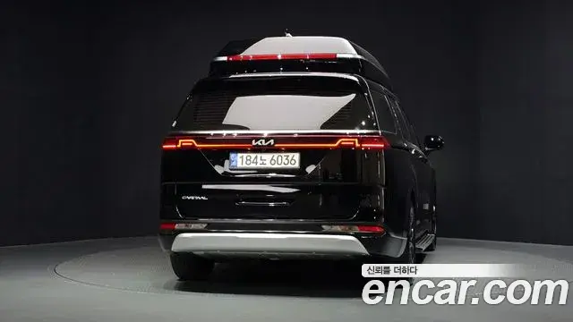 Kia Carnival 2022 — Фото 4/20