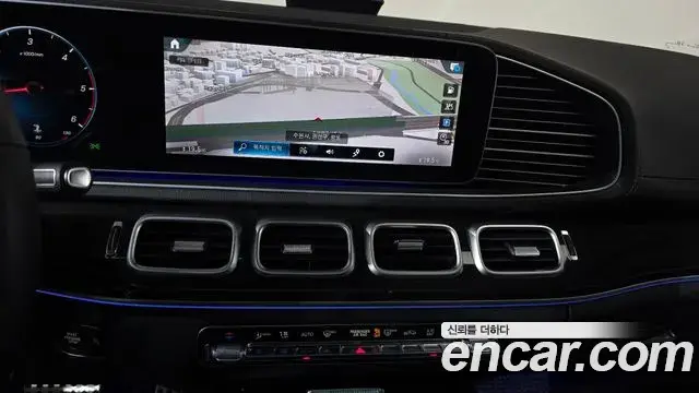 Mercedes-Benz GLE-Class 2023 — Фото 12/20