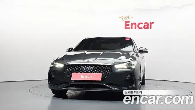 Genesis G70 2019 — Photo 2/20