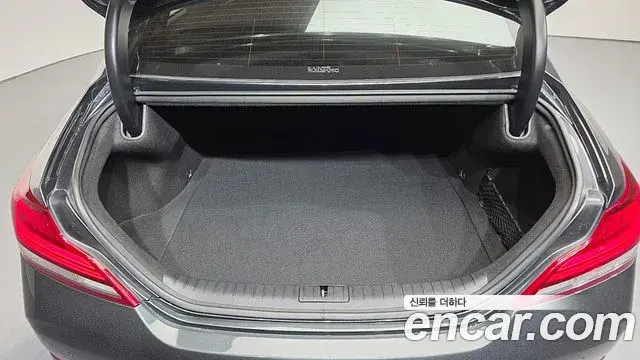 Genesis G70 2019 — Photo 3/20