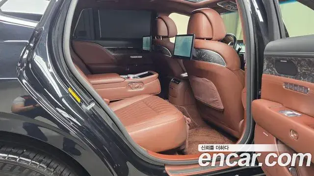 Genesis G90 2023 — Фото 11/20