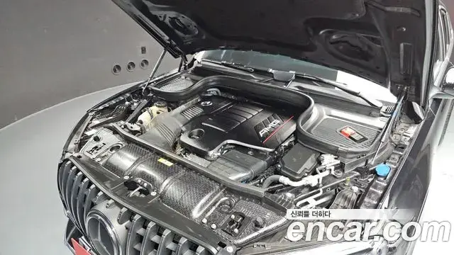 Mercedes-Benz GLE-Class 2023 — Photo 6/20
