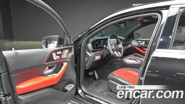 Mercedes-Benz GLE-Class 2023 — Photo 10/20
