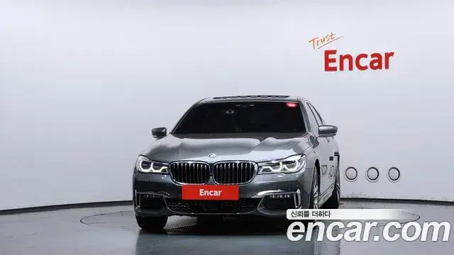 BMW 7 Series 2018 — Фото 3/20