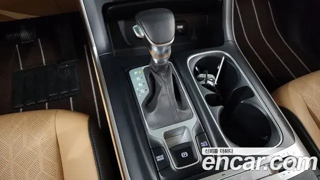 Kia Carnival 2022 — Фото 9/20