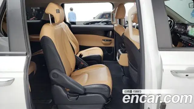 Kia Carnival 2022 — Фото 11/20