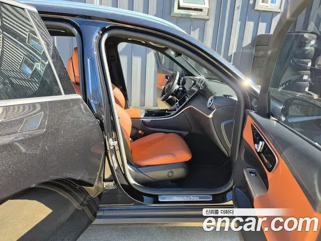 Mercedes-Benz GLC-Class 2026 — Фото 12/15