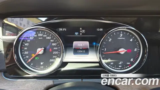 Mercedes-Benz E-Class 2018 — Фото 8/20