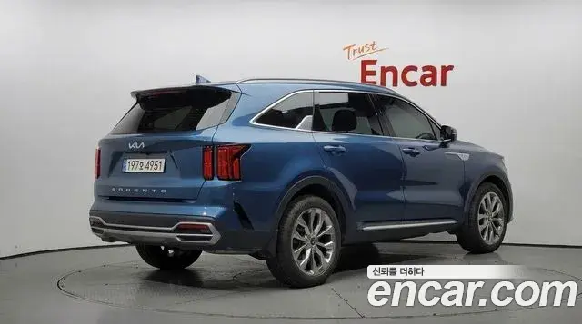 Kia Sorento 2022 — Фото 2/20