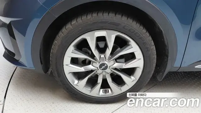 Kia Sorento 2022 — Фото 5/20