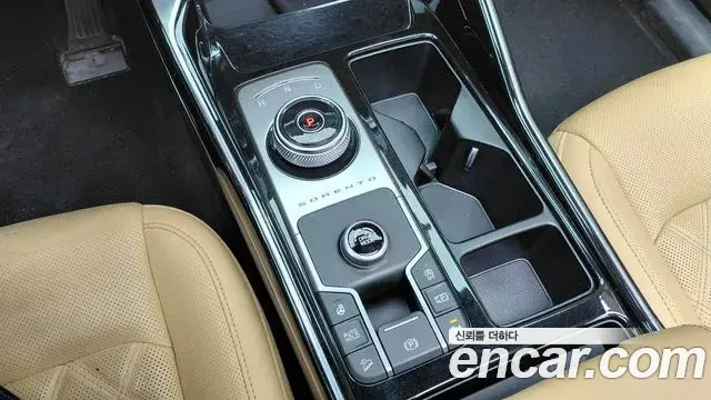 Kia Sorento 2022 — Фото 9/20