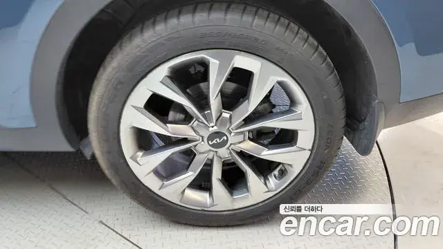 Kia Sorento 2022 — Şəkil 21/32
