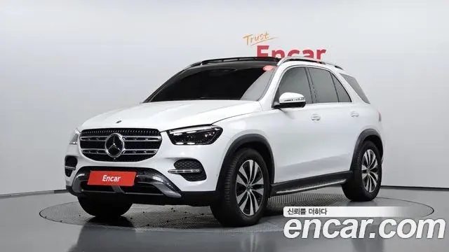 Mercedes-Benz GLE-Class 2024 — Фото 1/20