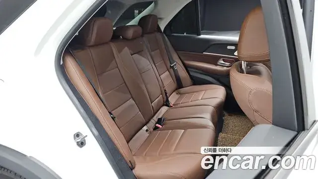 Mercedes-Benz GLE-Class 2024 — Фото 11/20