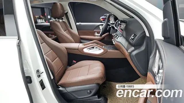 Mercedes-Benz GLE-Class 2024 — Фото 12/20