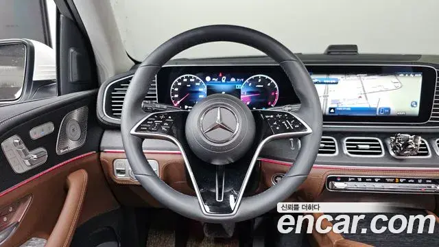 Mercedes-Benz GLE-Class 2024 — Фото 13/20