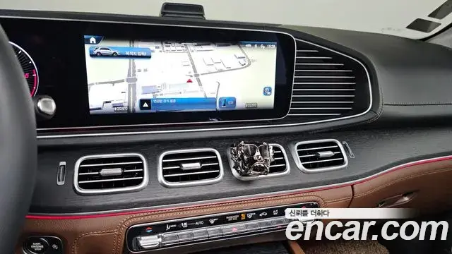 Mercedes-Benz GLE-Class 2024 — Фото 17/20