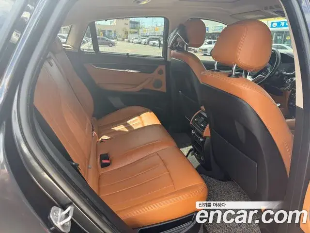 BMW X6 2018 — Фото 12/20