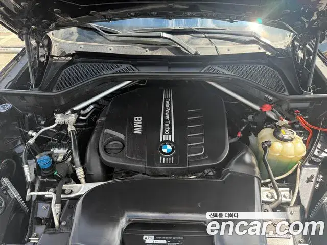 BMW X6 2018 — Фото 16/20