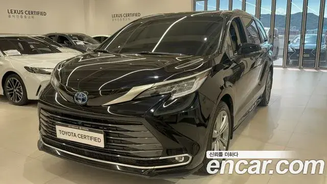 Toyota Sienna 2025 — Photo 9/14