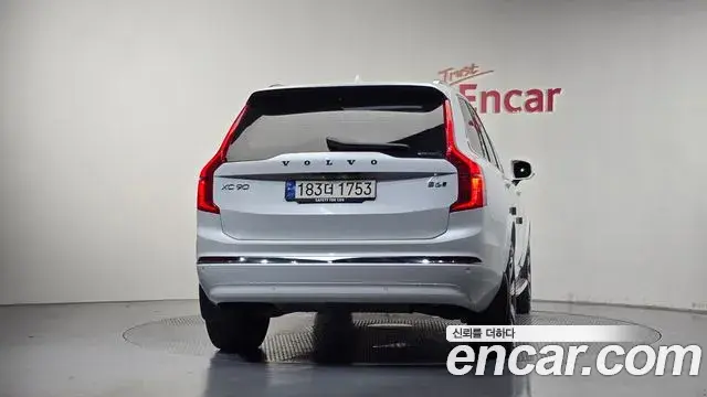 Volvo XC90 2023 — Фото 3/20