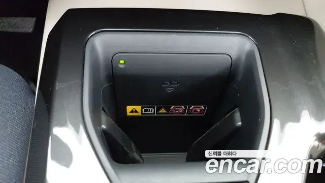 Toyota Crown Crossover 2024 — Photo 16/20