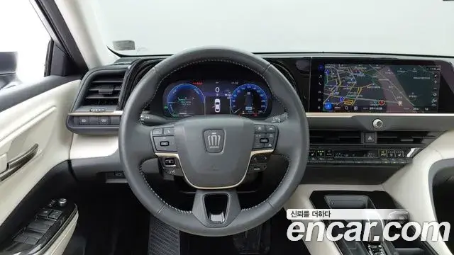Toyota Crown Crossover 2024 — Photo 8/20