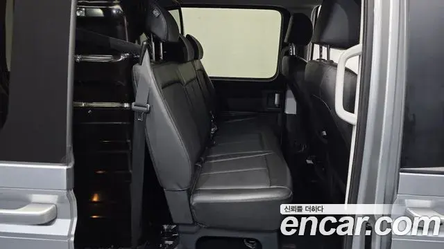 Hyundai Staria 2021 — Фото 12/20