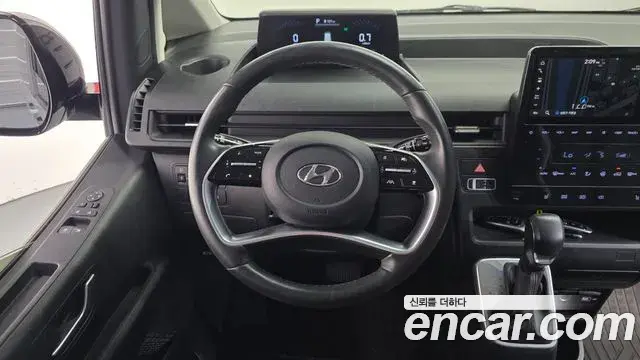 Hyundai Staria 2021 — Фото 13/20