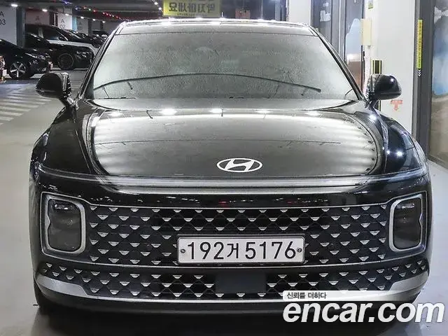Hyundai Grandeur 2023 — Photo 1/19