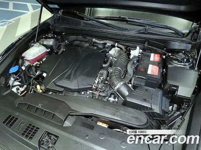 Hyundai Grandeur 2023 — Photo 17/19