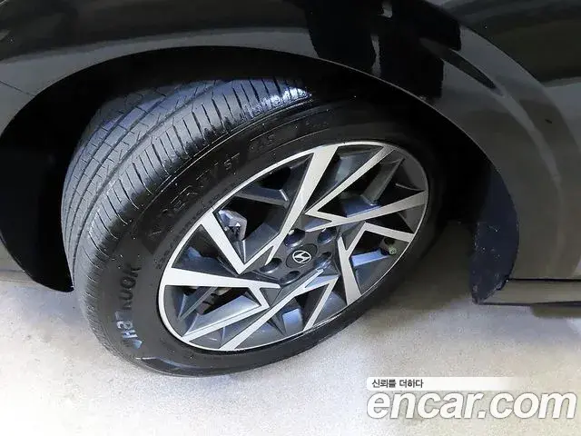 Hyundai Grandeur 2023 — Photo 18/19