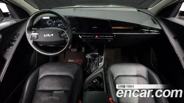 Kia Niro 2022 — Фото 6/20