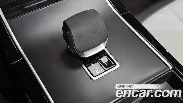 Land Rover Range Rover Evoque 2026 — Şəkil 36/38