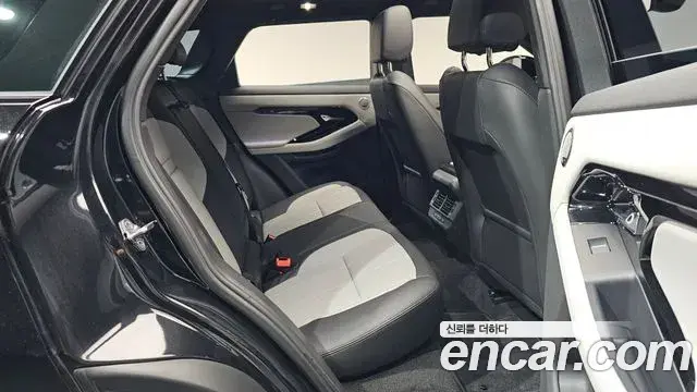 Land Rover Range Rover Evoque 2026 — Şəkil 37/38