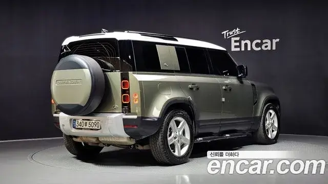 Land Rover Defender 2020 — Фото 2/20