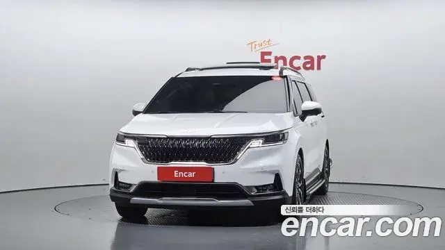Kia Carnival 2023 — Фото 3/20