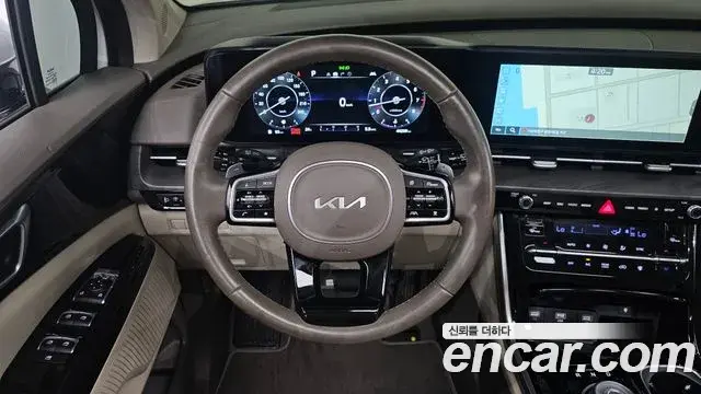 Kia Carnival 2023 — Фото 13/20