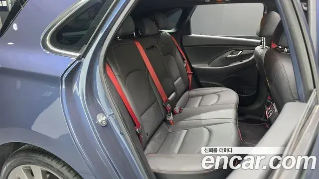 Hyundai i30 2018 — Фото 11/20