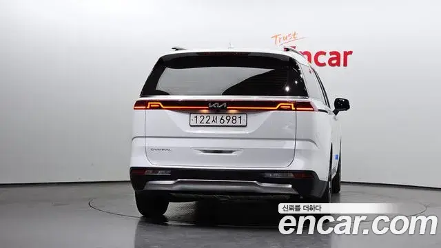 Kia Carnival 2022 — Фото 4/20