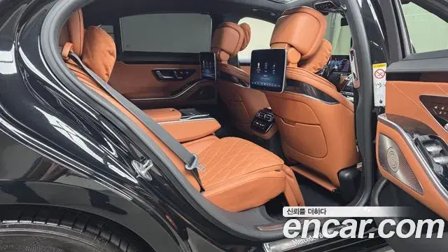 Mercedes-Benz S-Class 2021 — Photo 12/20