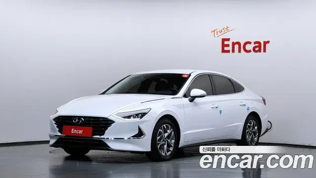 Hyundai Sonata 2022 — Фото 1/20