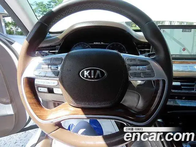Kia The K9 2020 — Фото 6/19