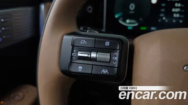 Hyundai Santa Fe 2025 — Фото 17/20